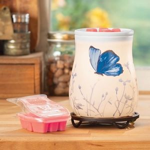 *NEW* Free to Fly Scentsy Warmer